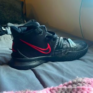 Nike Kyrie 7s